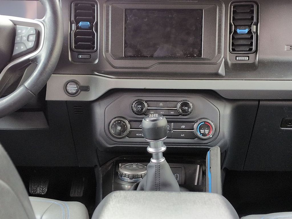 Thumbnail: 2022 Ford Bronco - 32