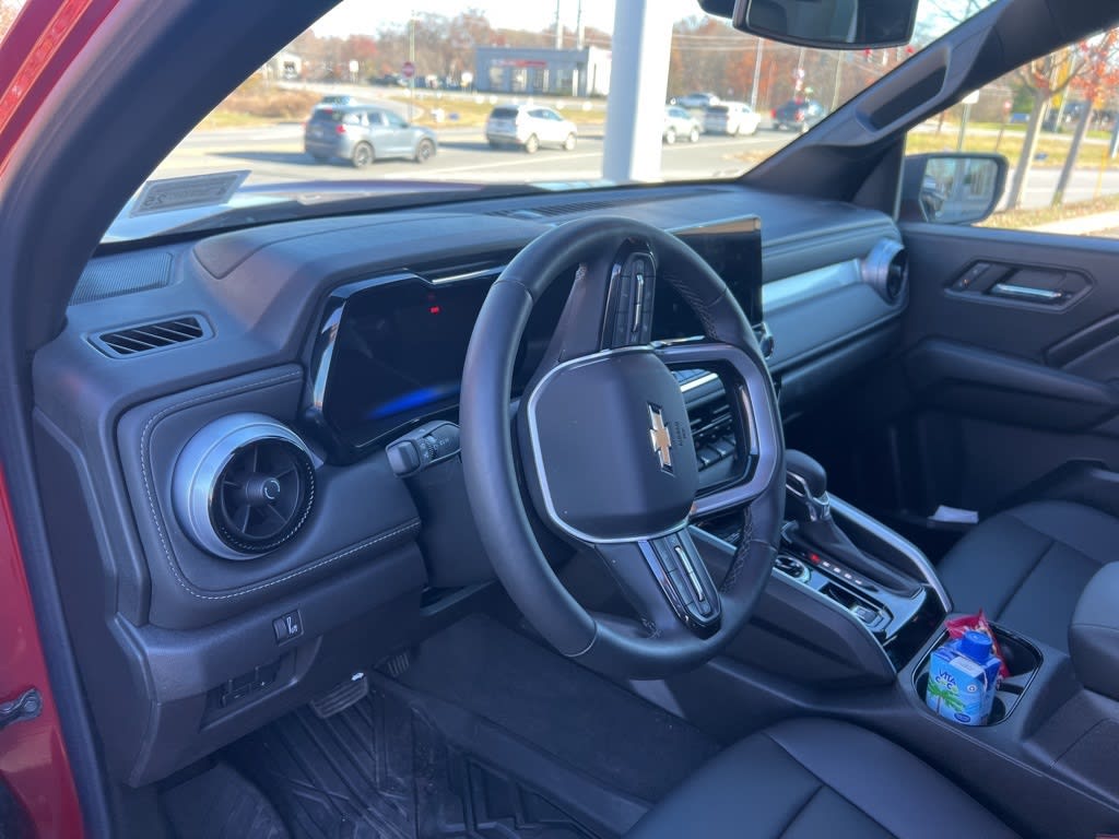 2024 Chevrolet Colorado LT 3