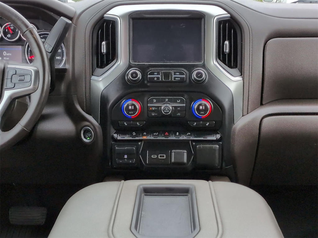 Thumbnail: 2021 Chevrolet Silverado 1500 - 16