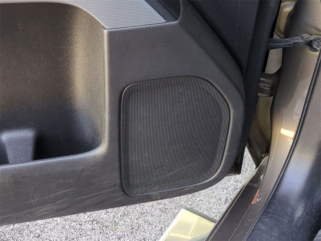Thumbnail: 2014 Chevrolet Silverado 1500 - 33