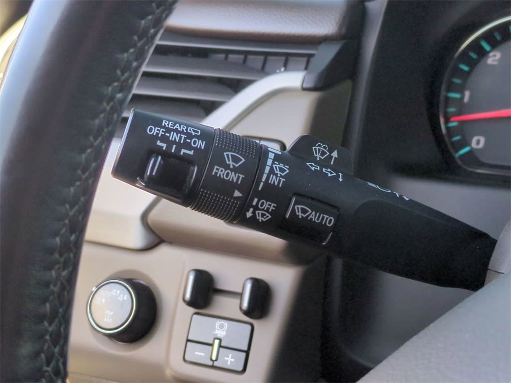 2019 GMC Yukon SLT 33