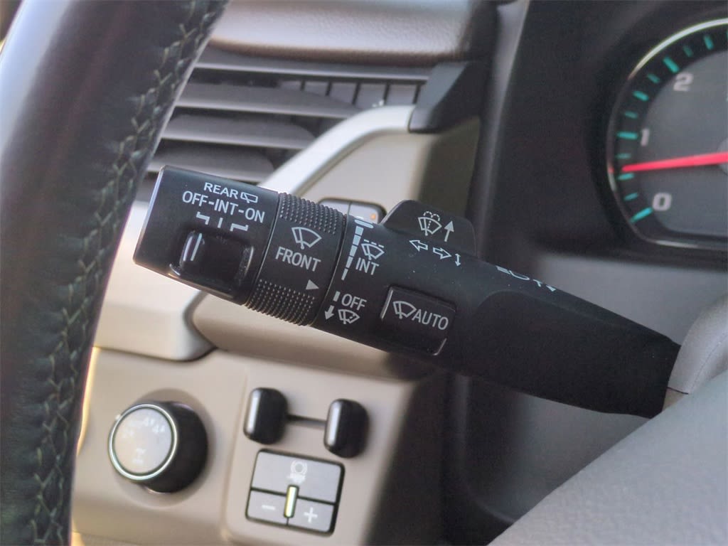 2019 GMC Yukon SLT 32
