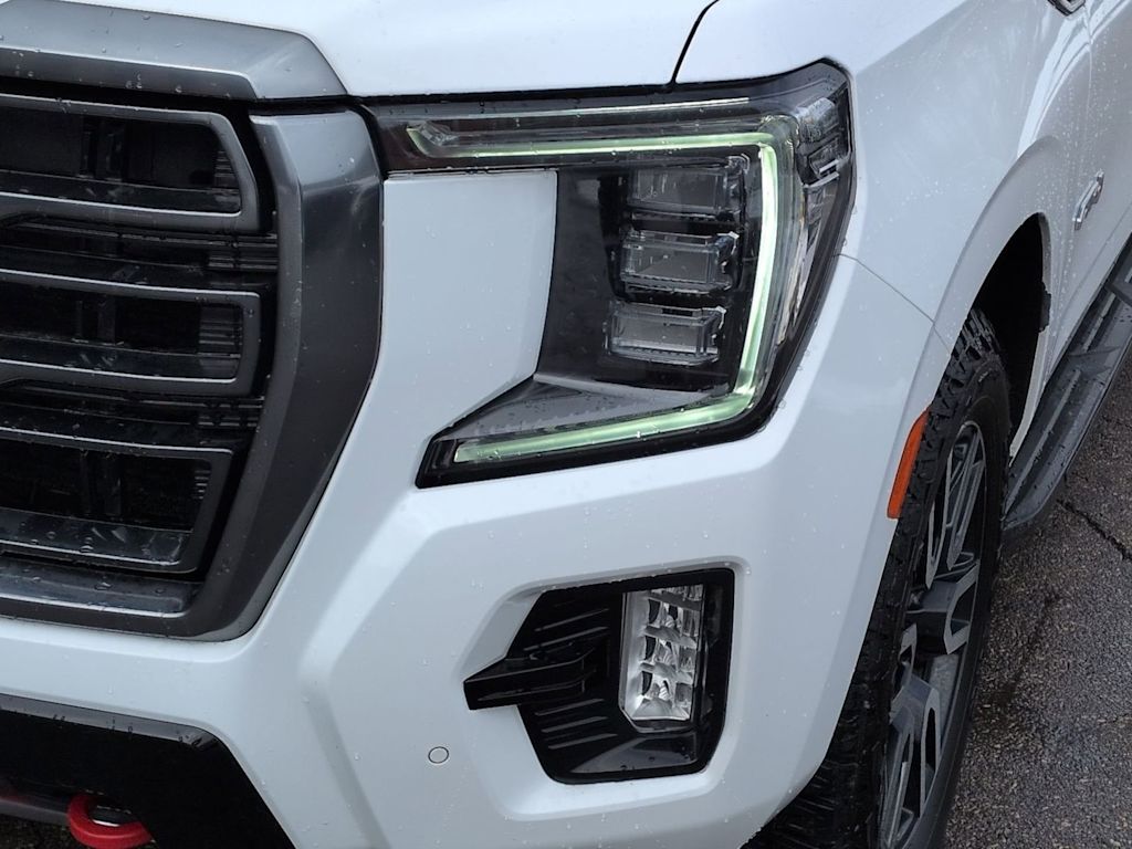 Thumbnail: 2021 GMC Yukon XL - 23