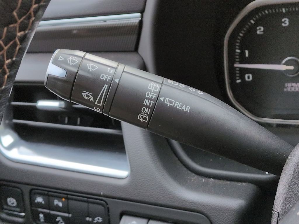 Thumbnail: 2021 GMC Yukon XL - 33