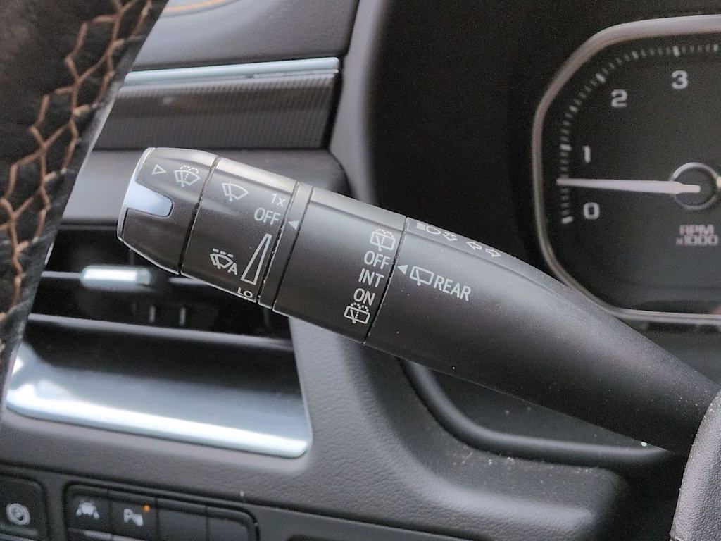 Thumbnail: 2021 GMC Yukon XL - 34