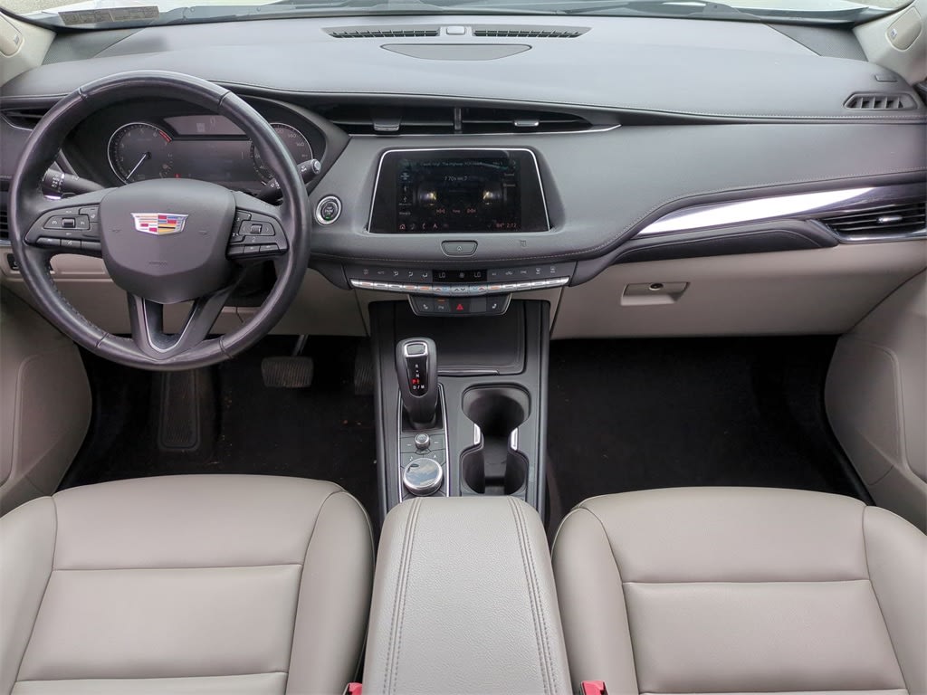 Thumbnail: 2019 Cadillac XT4 - 9