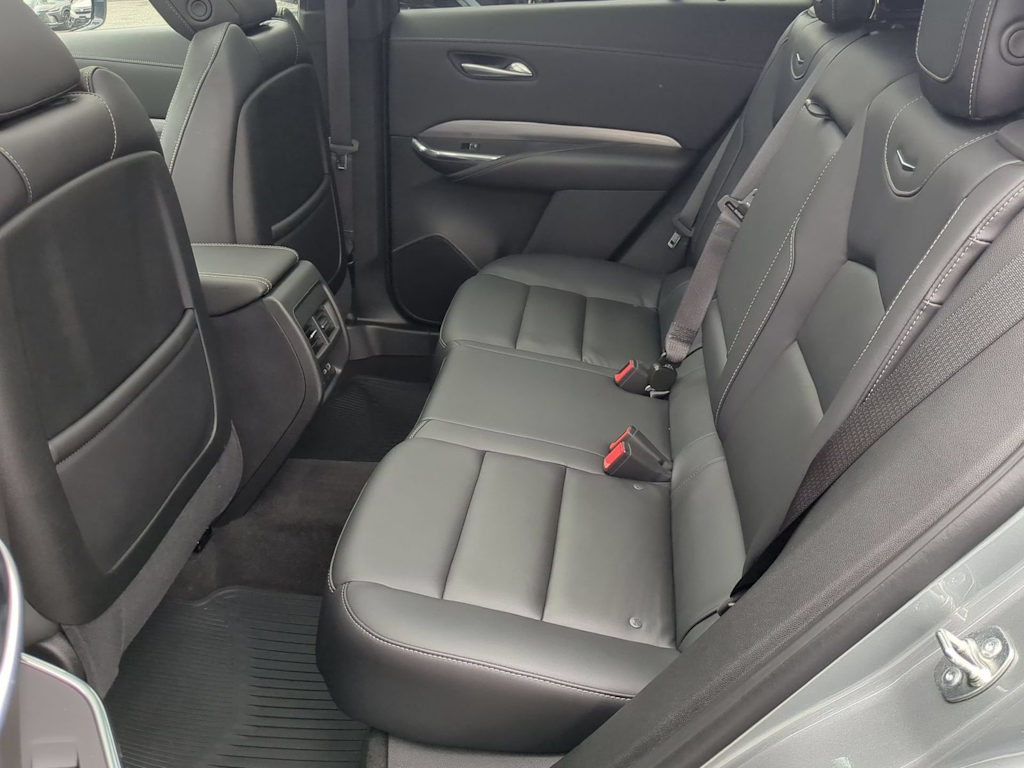 Thumbnail: 2024 Cadillac XT4 - 30