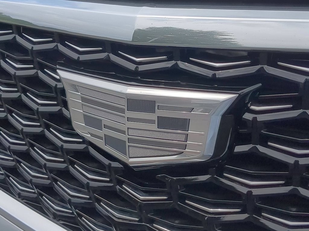 Thumbnail: 2024 Cadillac XT4 - 6