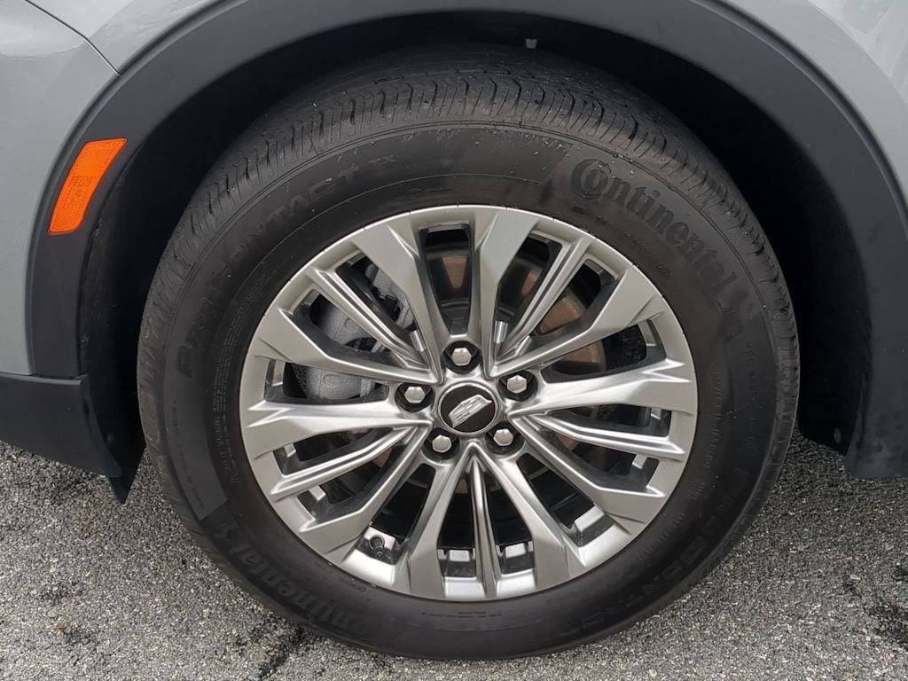 Thumbnail: 2024 Cadillac XT4 - 7