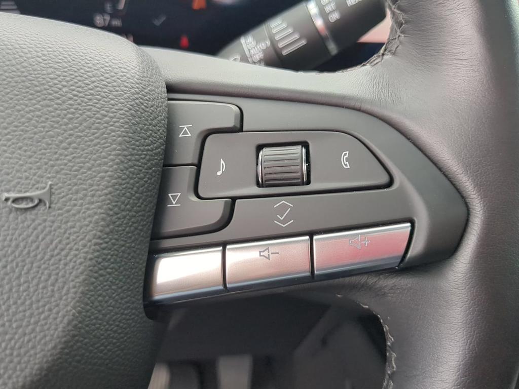 Thumbnail: 2024 Cadillac XT4 - 34