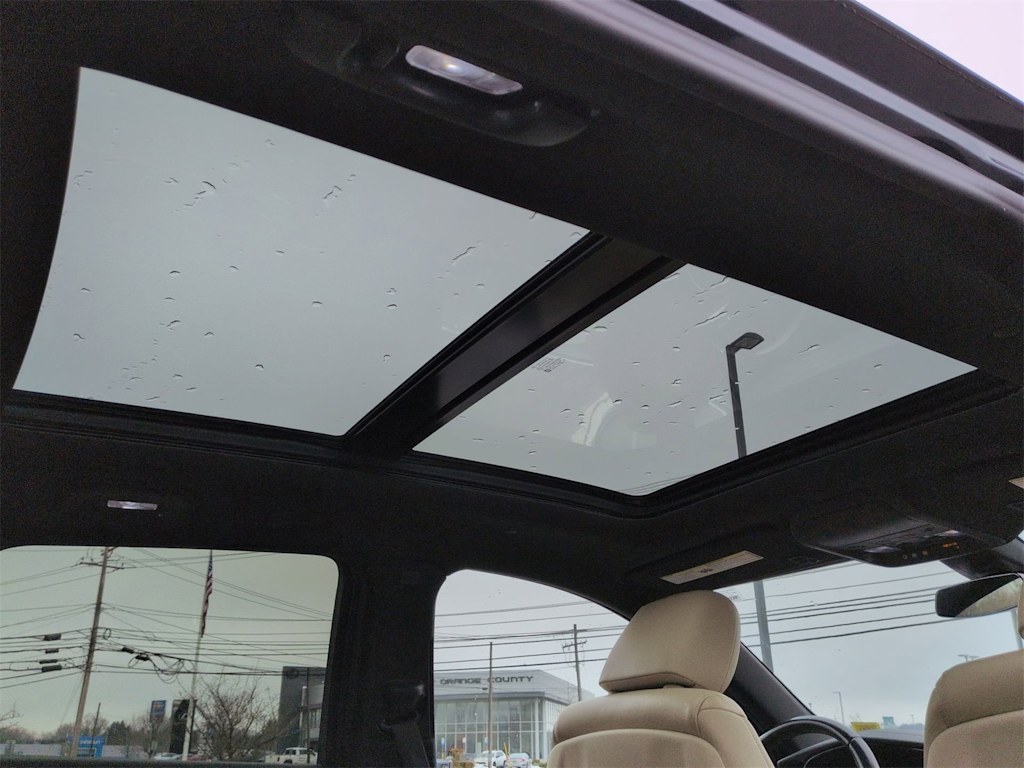 Thumbnail: 2019 Cadillac XT5 - 30