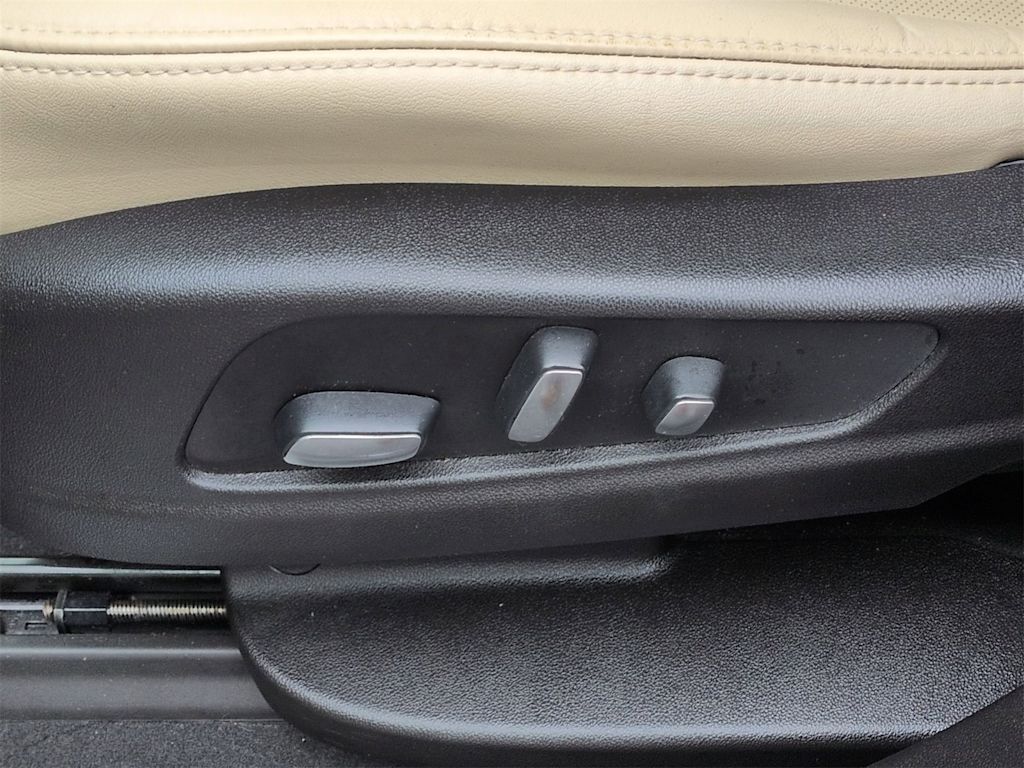 Thumbnail: 2019 Cadillac XT5 - 27