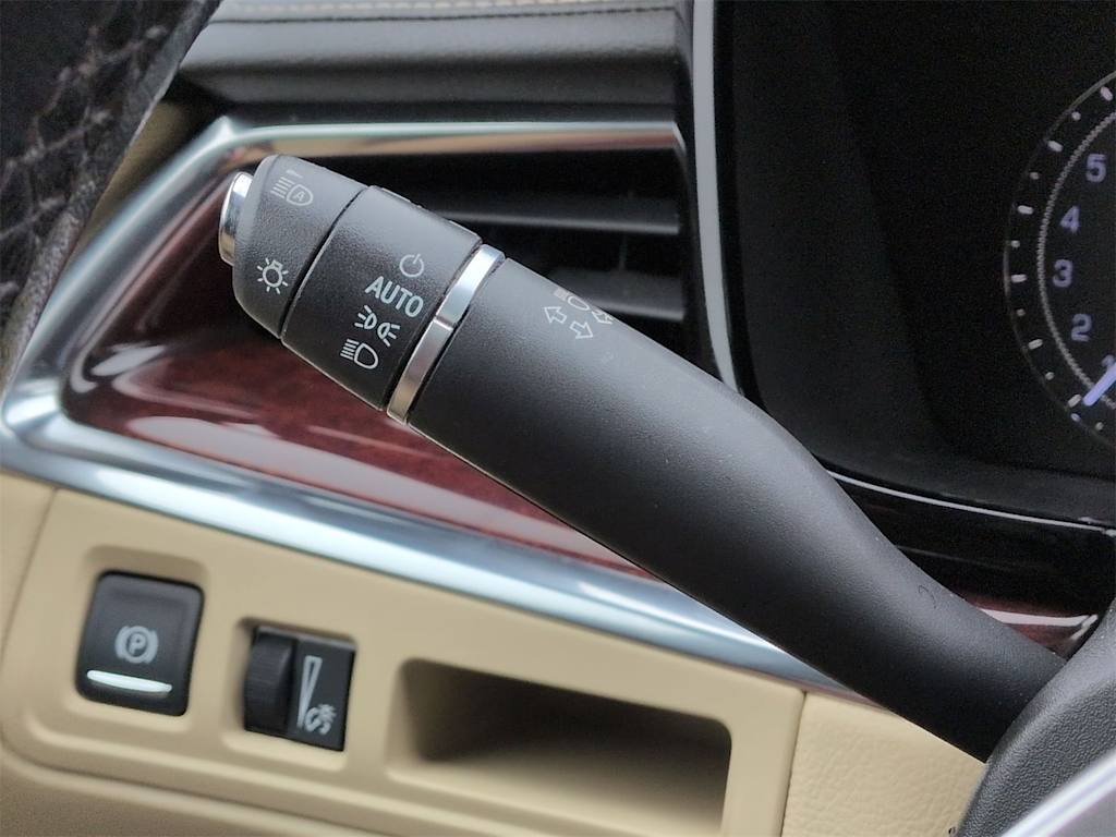 Thumbnail: 2019 Cadillac XT5 - 34