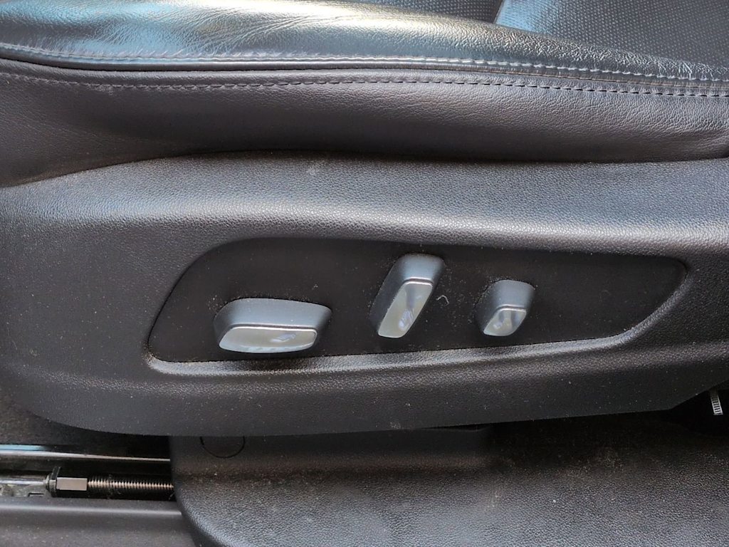 Thumbnail: 2018 Cadillac XT5 - 28