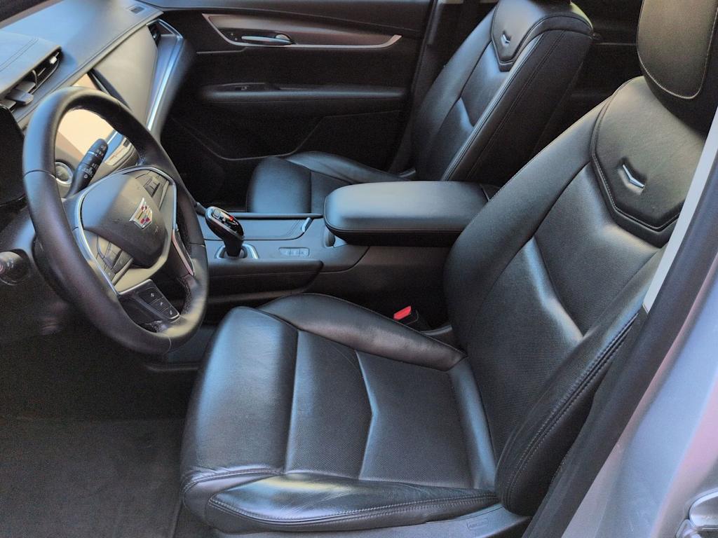 Thumbnail: 2018 Cadillac XT5 - 10