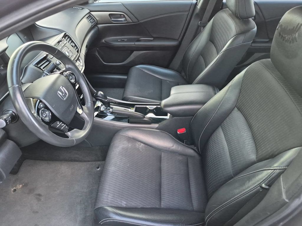 Thumbnail: 2016 Honda Accord - 11