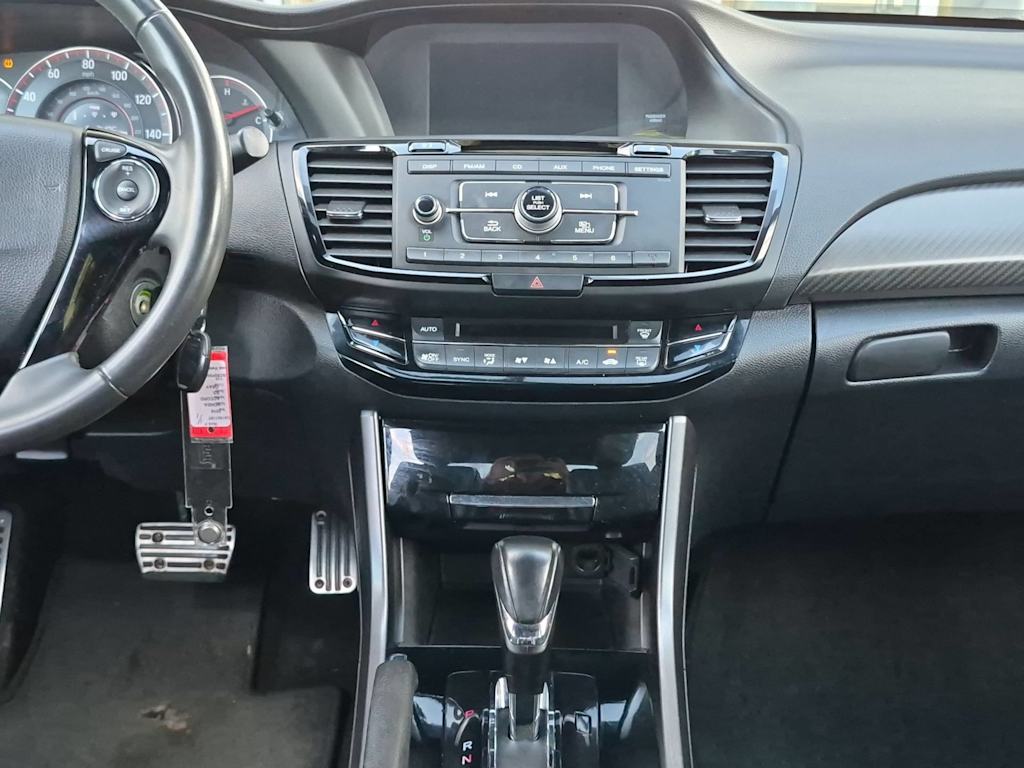 Thumbnail: 2016 Honda Accord - 15