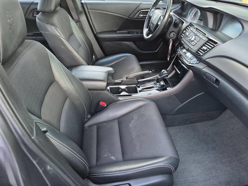 Thumbnail: 2016 Honda Accord - 12