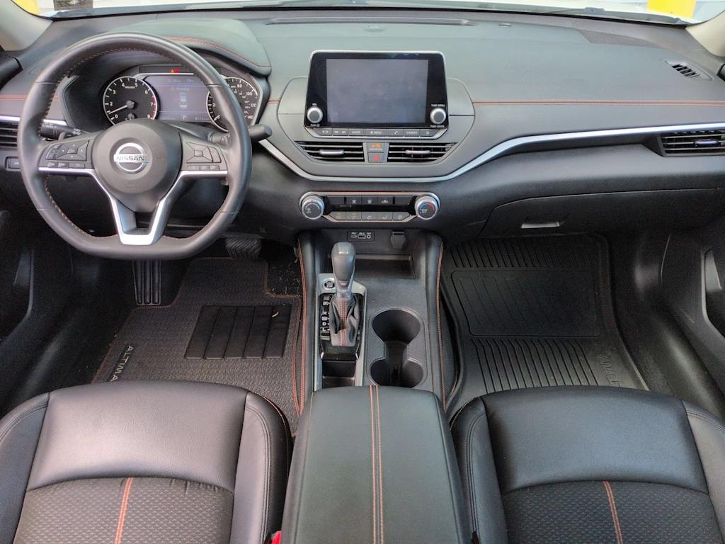 Thumbnail: 2022 Nissan Altima - 10
