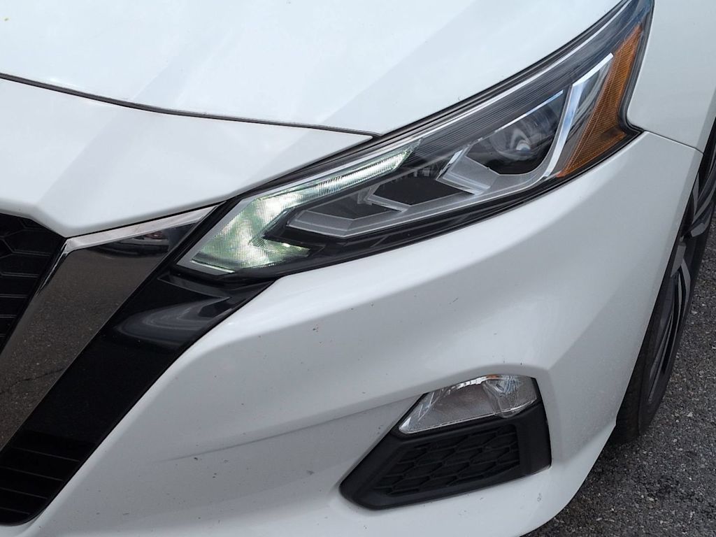 Thumbnail: 2022 Nissan Altima - 26
