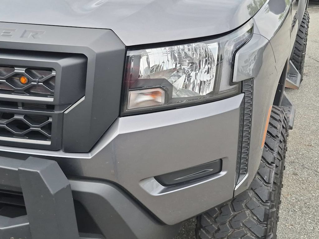 Thumbnail: 2022 Nissan Frontier - 26