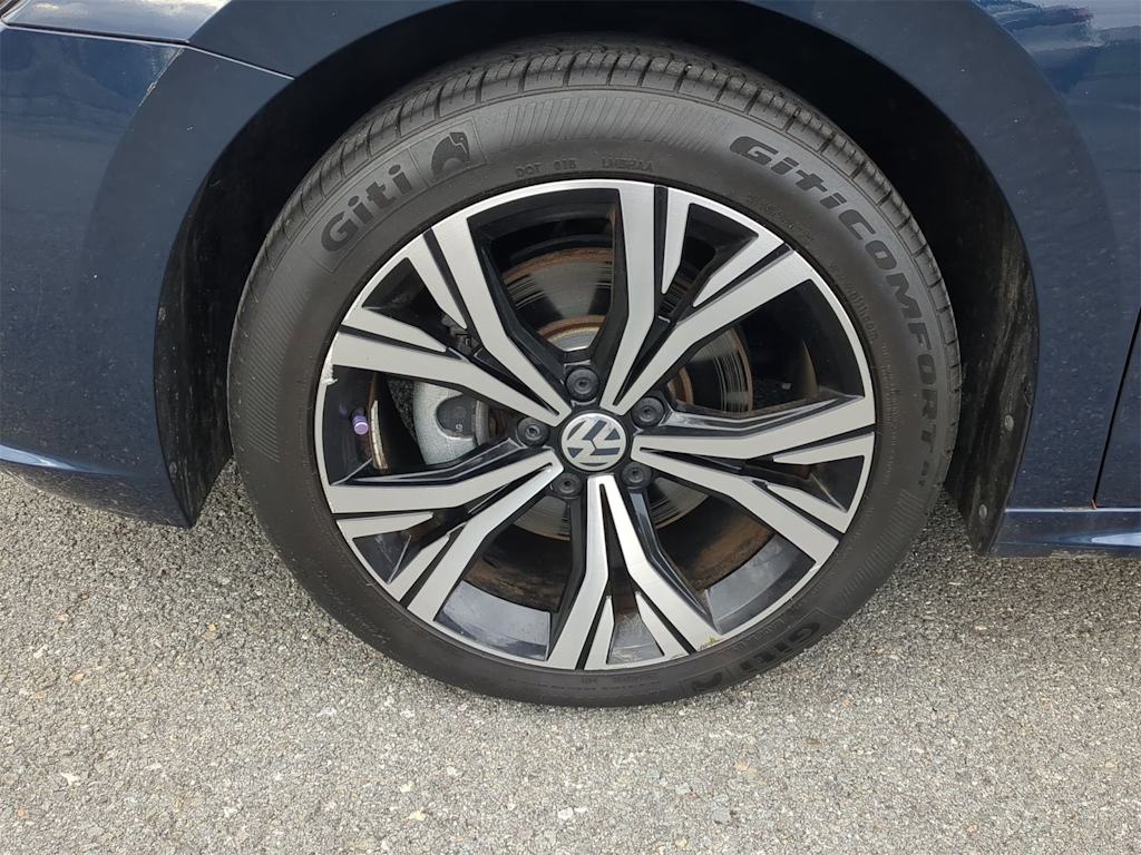 Thumbnail: 2022 Volkswagen Passat - 7