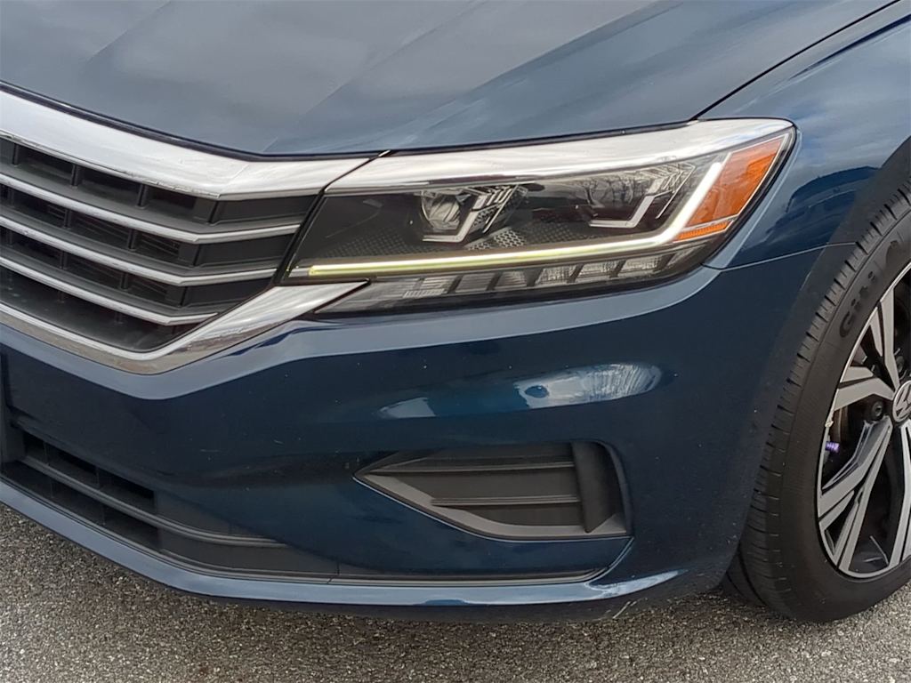 Thumbnail: 2022 Volkswagen Passat - 24