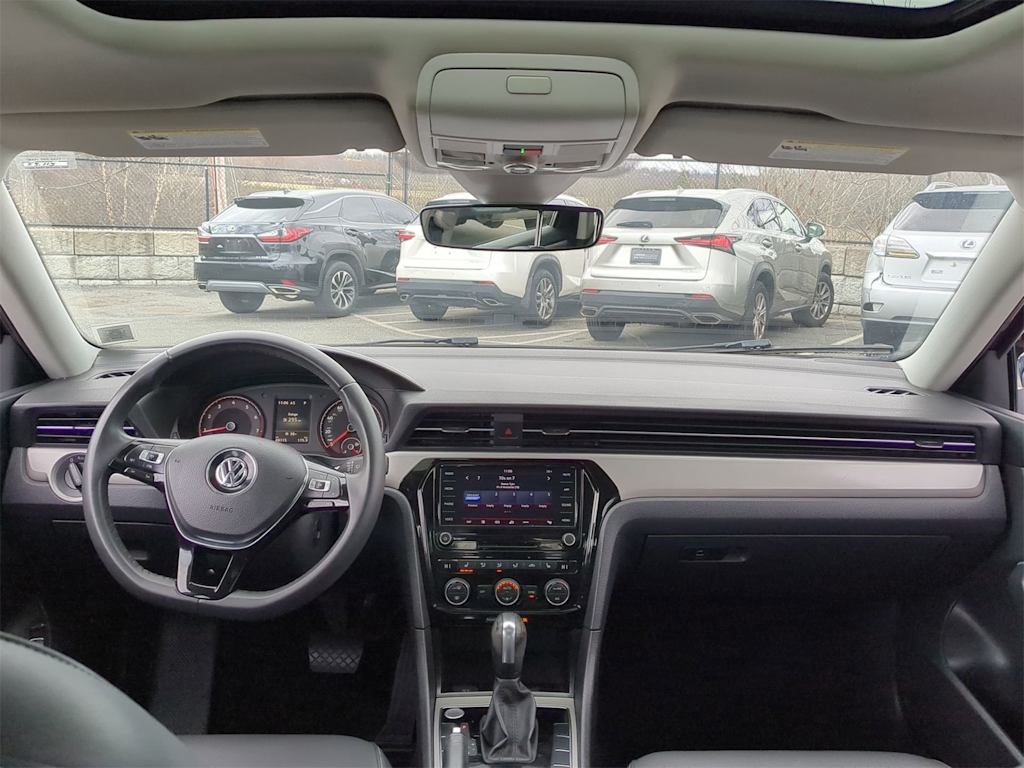 Thumbnail: 2022 Volkswagen Passat - 9