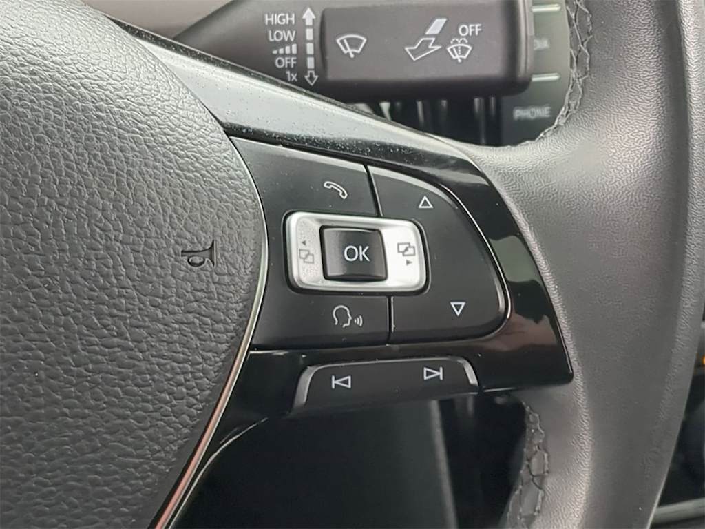 Thumbnail: 2022 Volkswagen Passat - 30