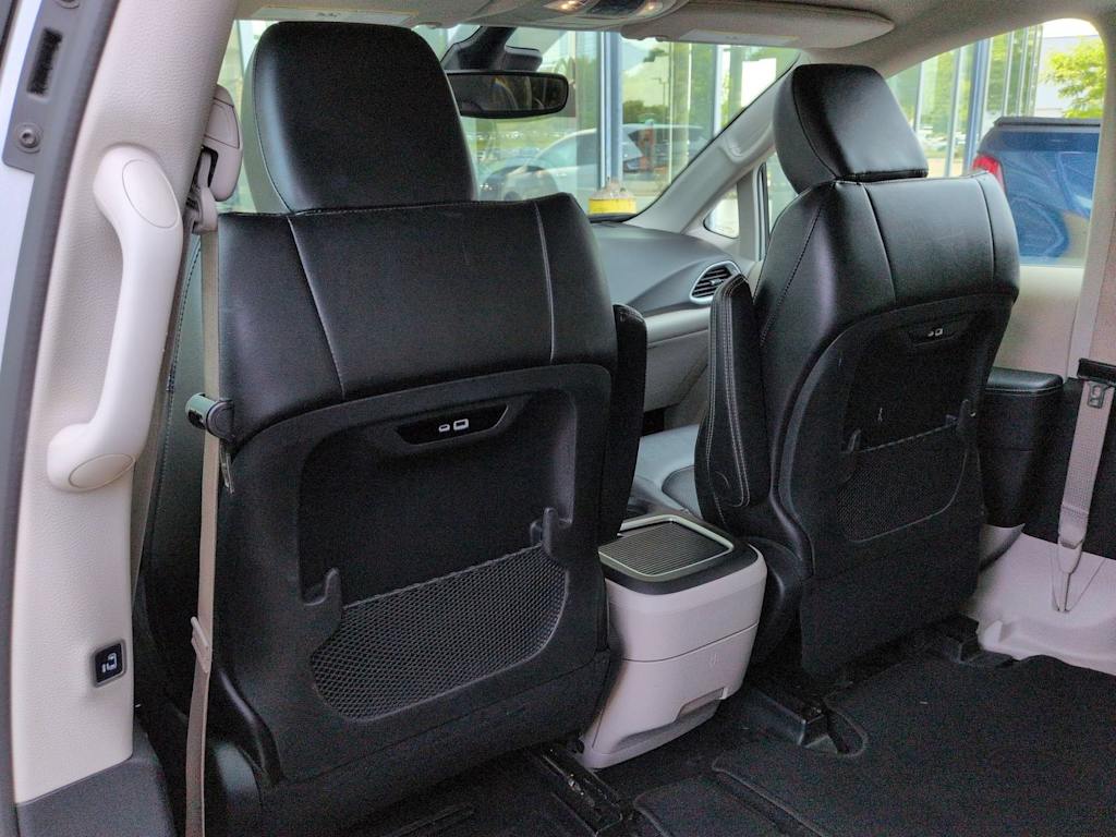 Thumbnail: 2024 Chrysler Pacifica - 13