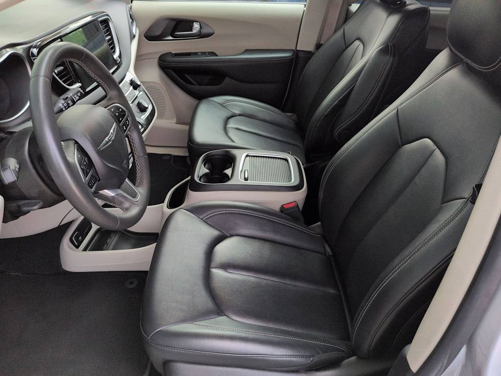 Thumbnail: 2024 Chrysler Pacifica - 11