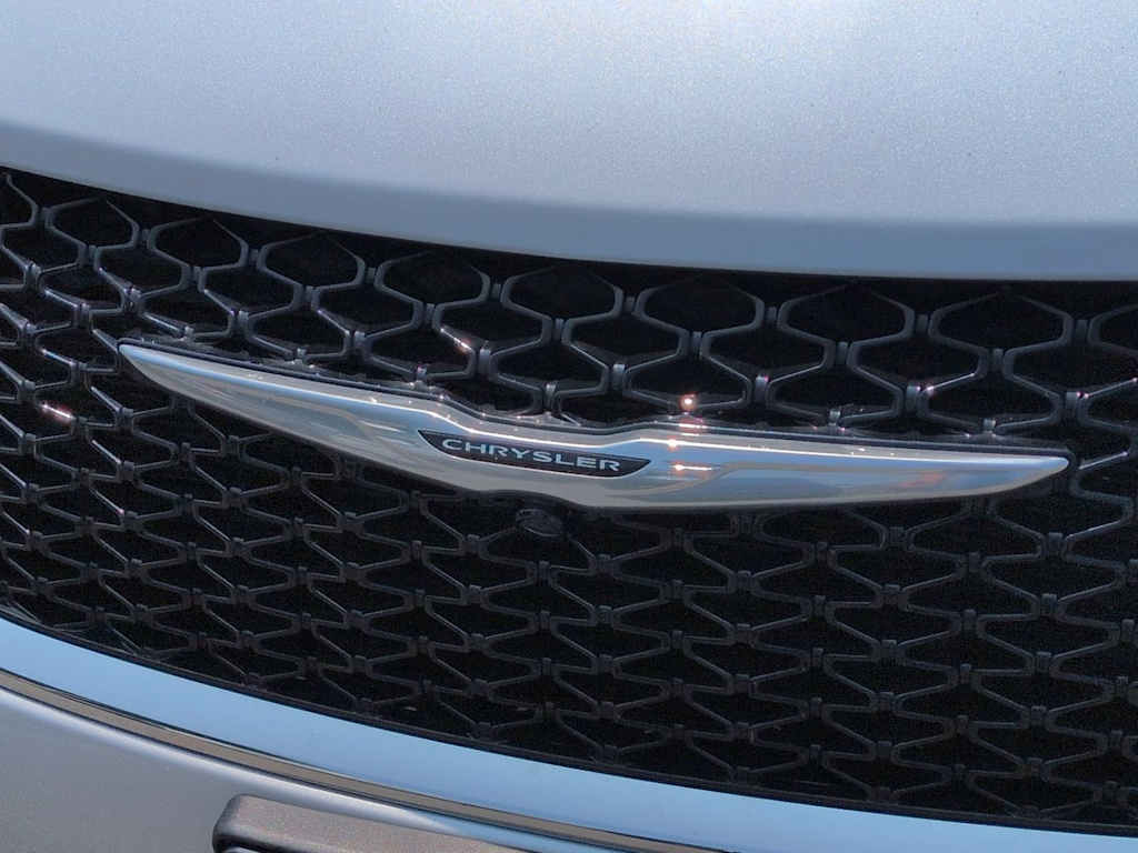 Thumbnail: 2024 Chrysler Pacifica - 25