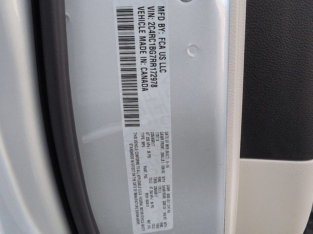 Thumbnail: 2024 Chrysler Pacifica - 19