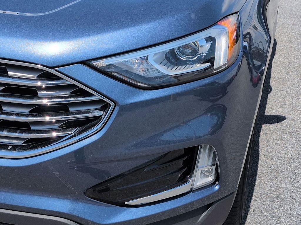 Thumbnail: 2019 Ford Edge - 25