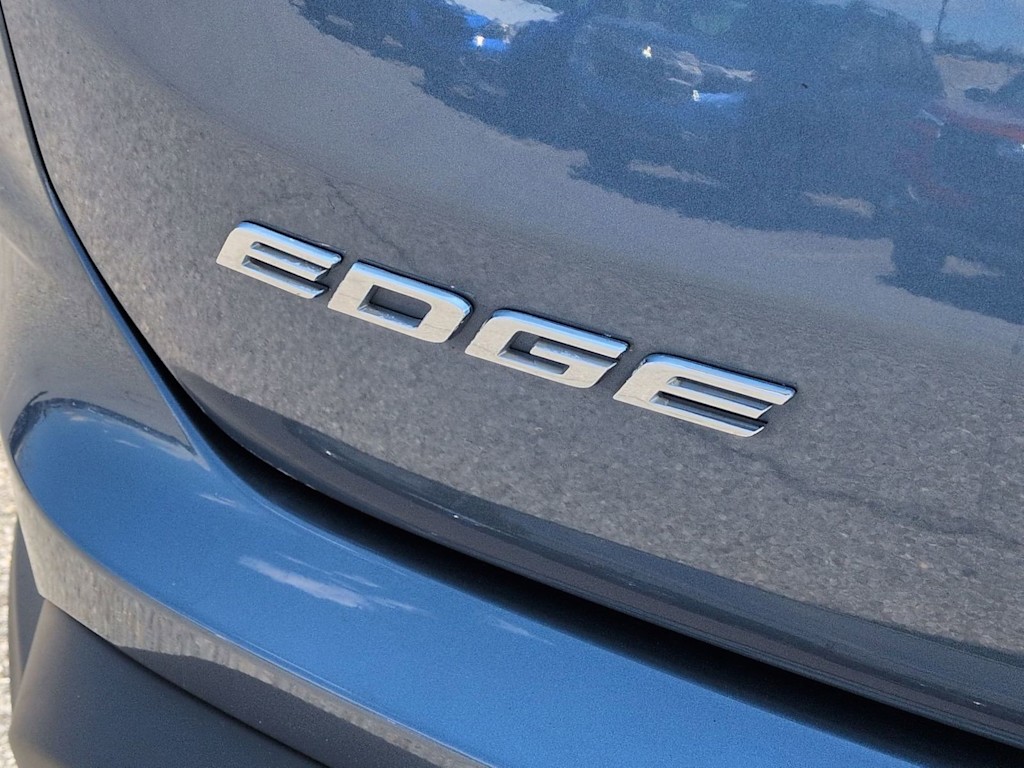 Thumbnail: 2019 Ford Edge - 26