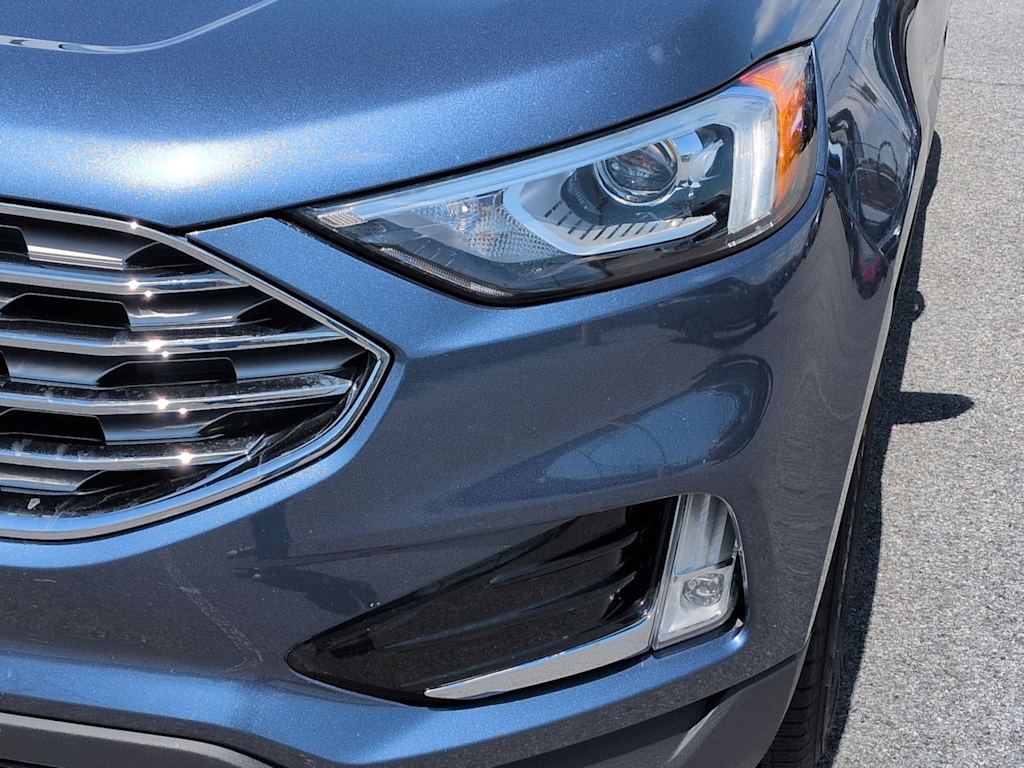 Thumbnail: 2019 Ford Edge - 25