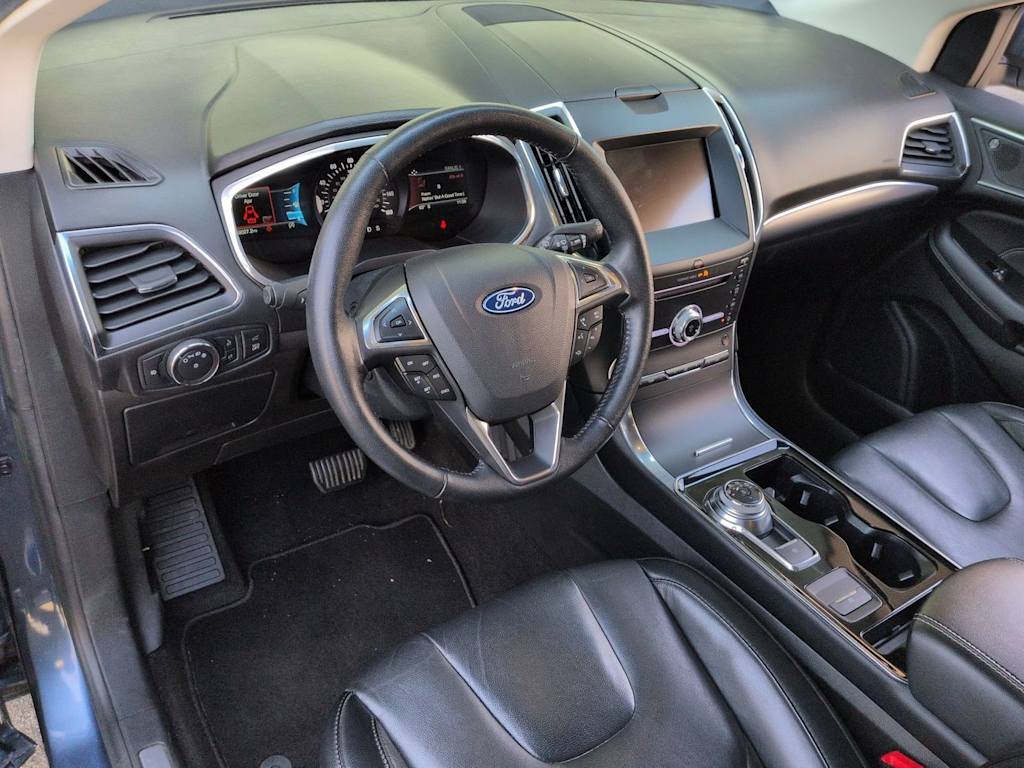 Thumbnail: 2019 Ford Edge - 2