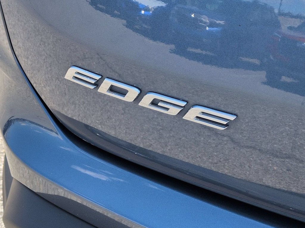 Thumbnail: 2019 Ford Edge - 26