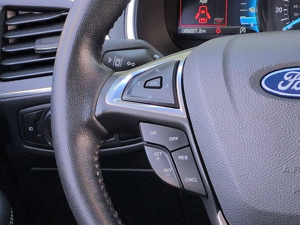 Thumbnail: 2019 Ford Edge - 30