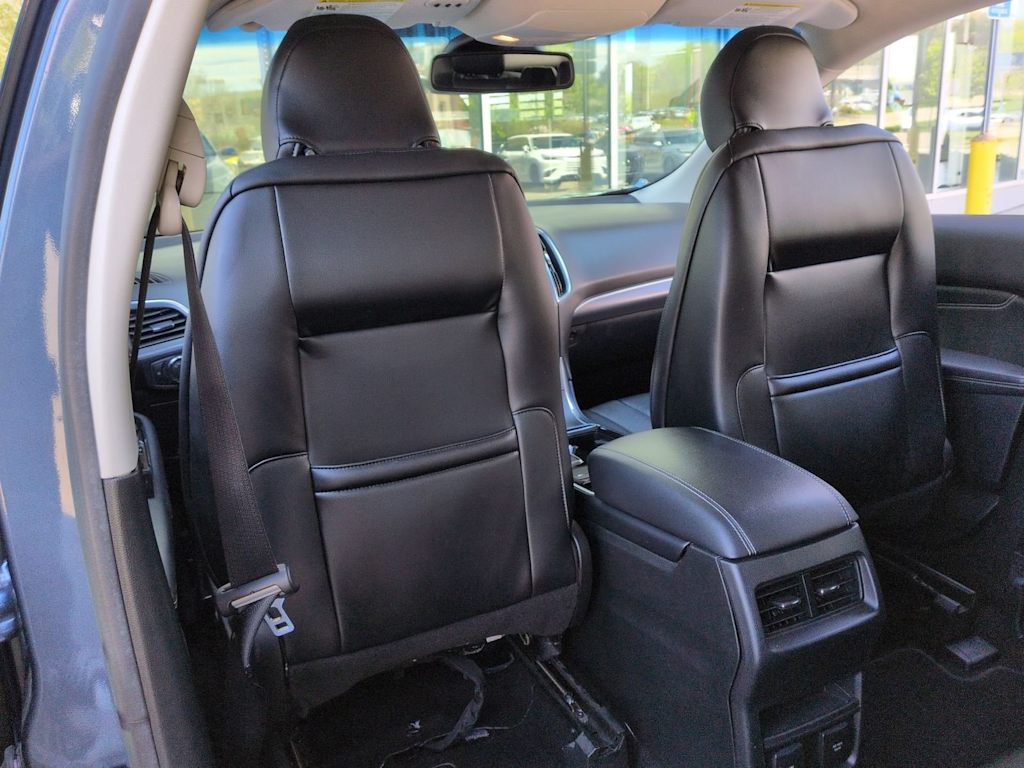 Thumbnail: 2019 Ford Edge - 13
