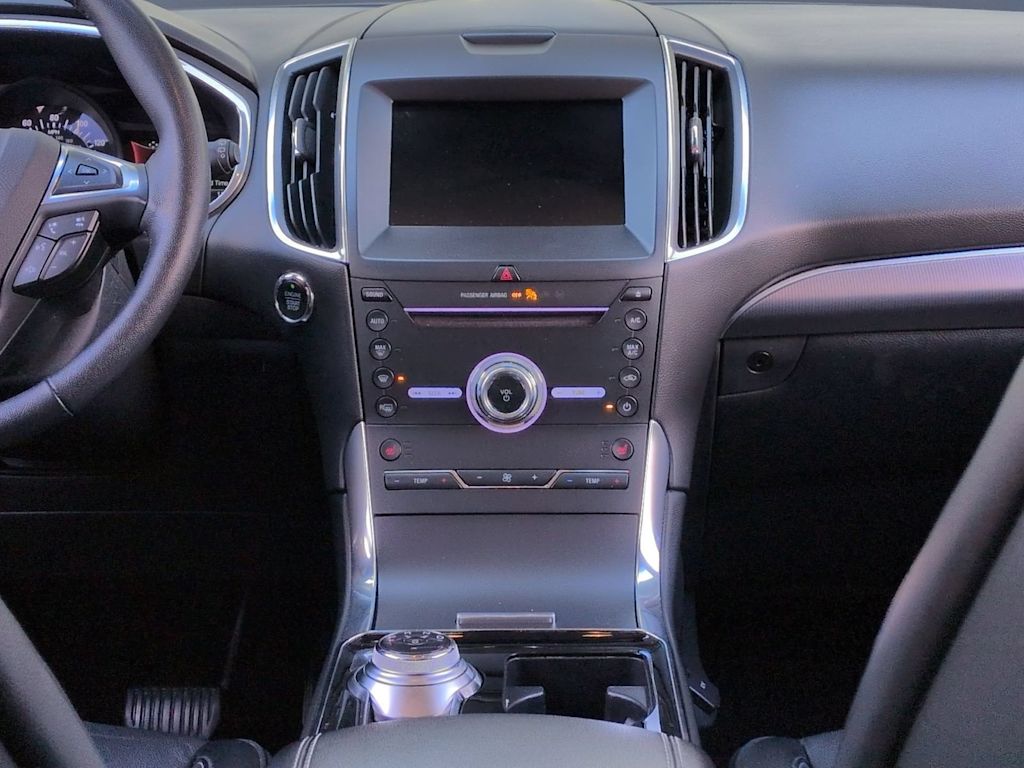 Thumbnail: 2019 Ford Edge - 15