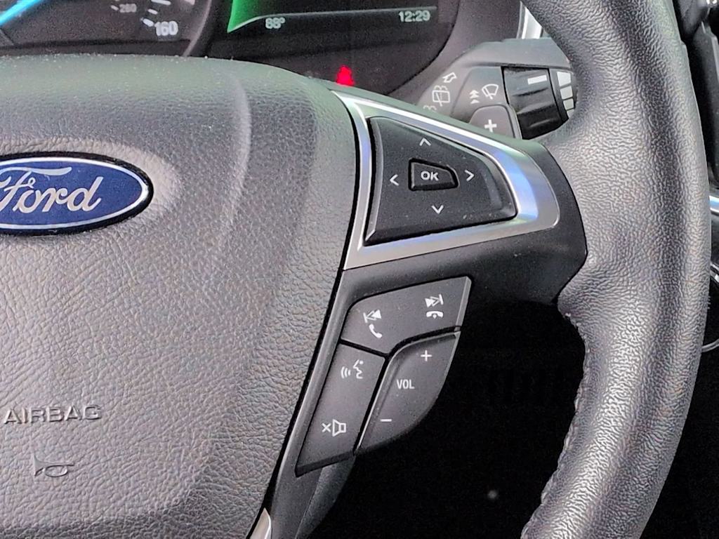 Thumbnail: 2017 Ford Edge - 31