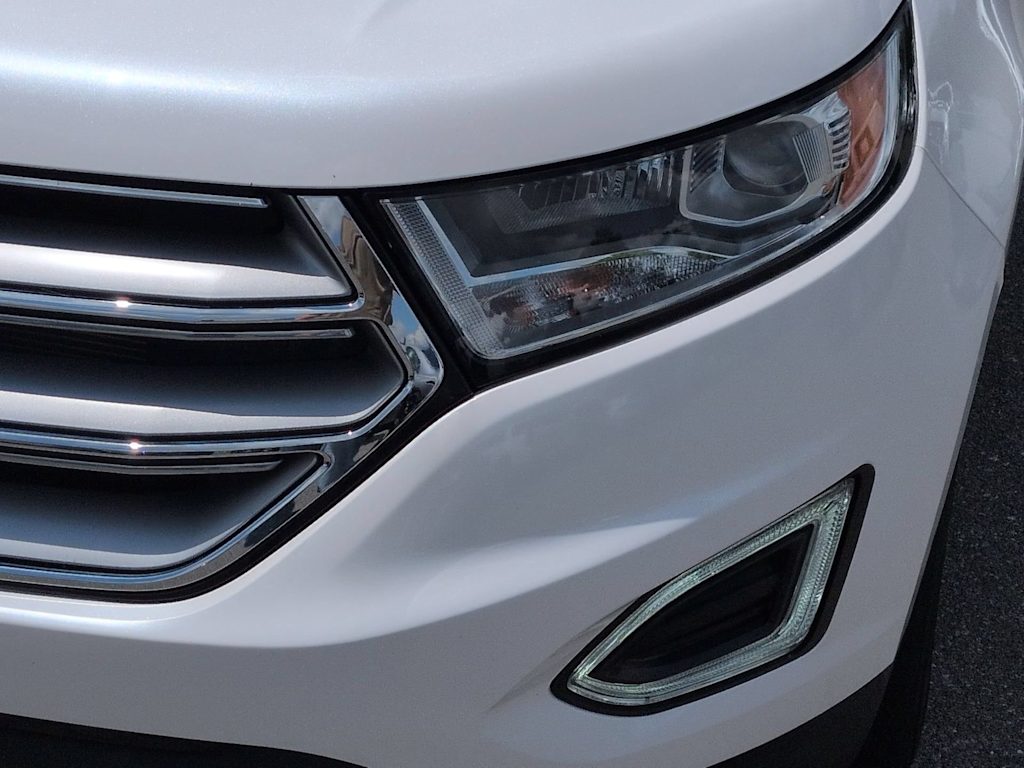 Thumbnail: 2017 Ford Edge - 25