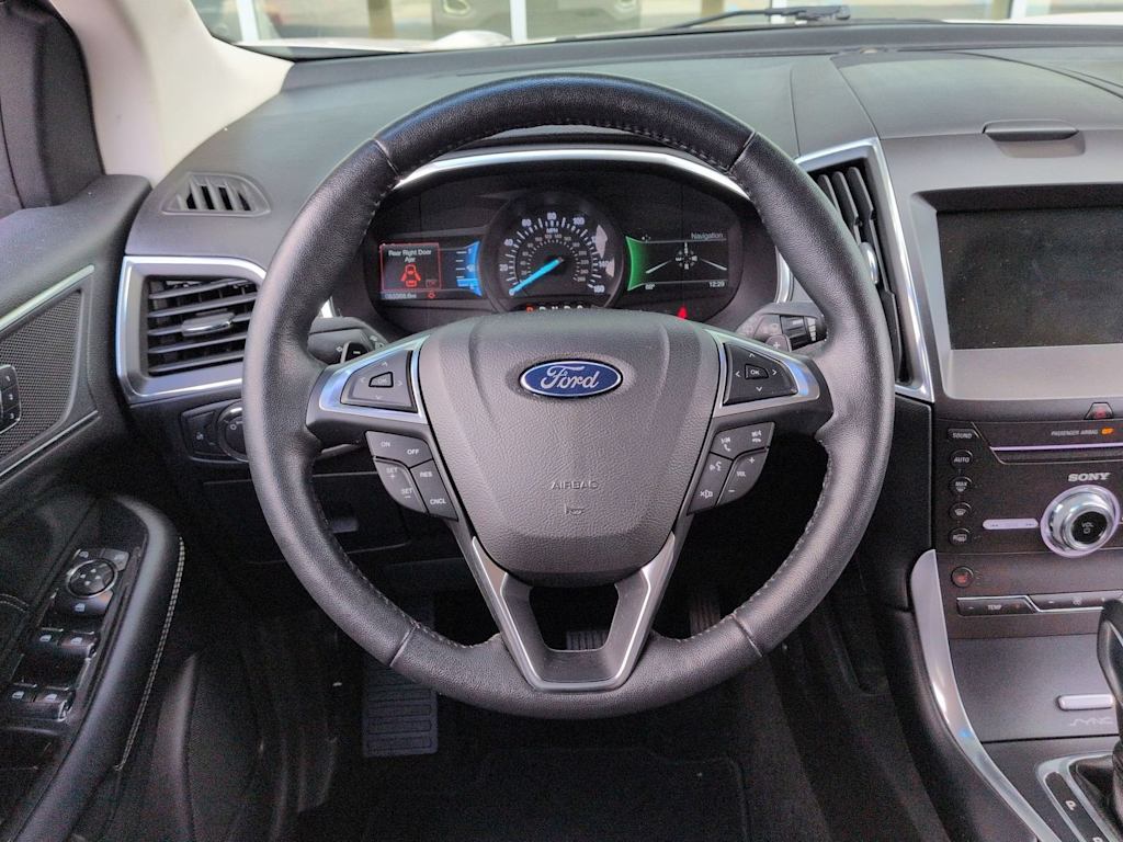 Thumbnail: 2017 Ford Edge - 11