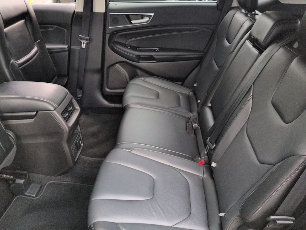 Thumbnail: 2017 Ford Edge - 10
