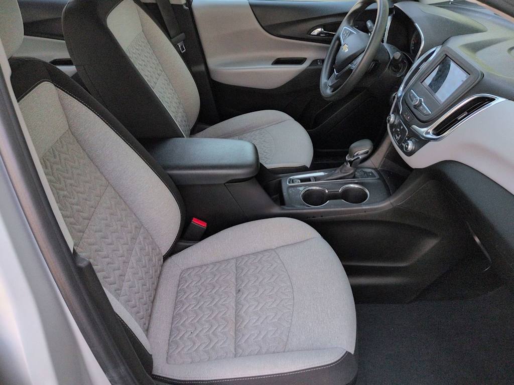 Thumbnail: 2022 Chevrolet Equinox - 12