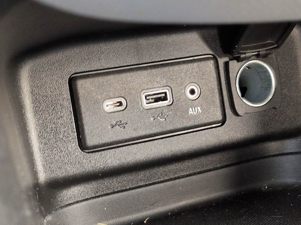 Thumbnail: 2022 Chevrolet Equinox - 35