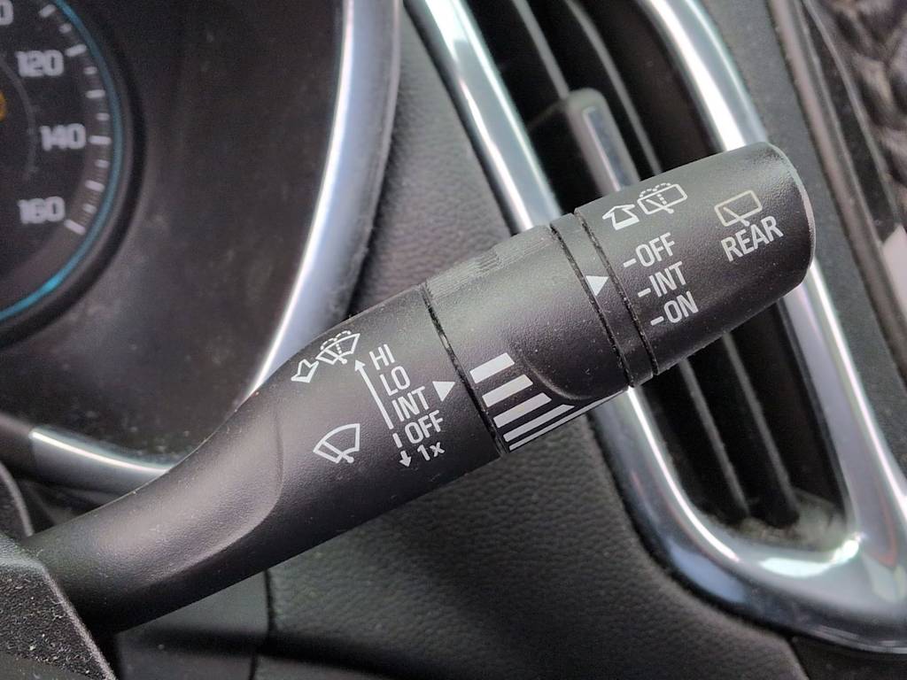 Thumbnail: 2018 Chevrolet Equinox - 15