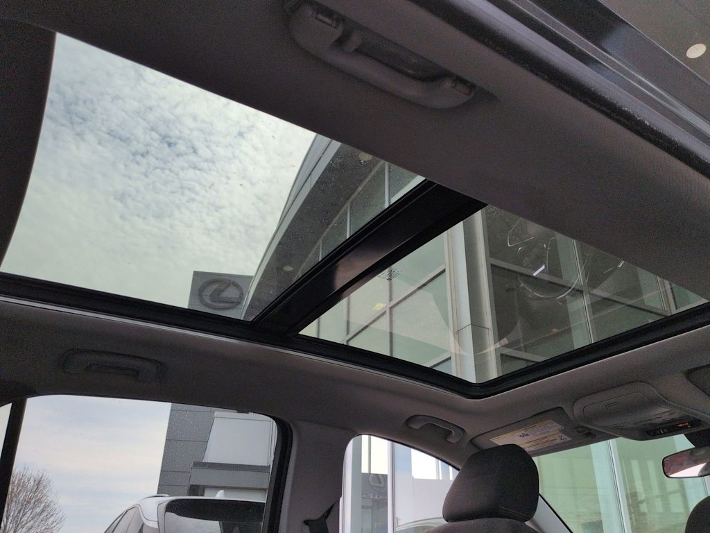 Thumbnail: 2018 Chevrolet Equinox - 30