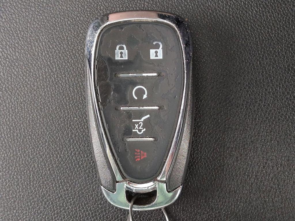 Thumbnail: 2018 Chevrolet Equinox - 18